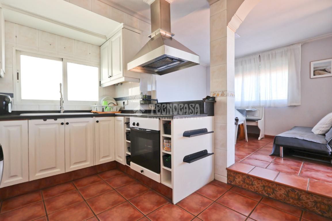 Kitchen of Attic for sale in Sagunto / Sagunt  with Air Conditioner, Heating and Terrace