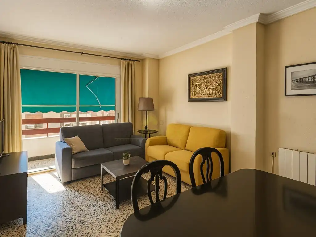 Piso con ascensor en venta en Calle Jeronimo Santa Fe 98, imagen 2