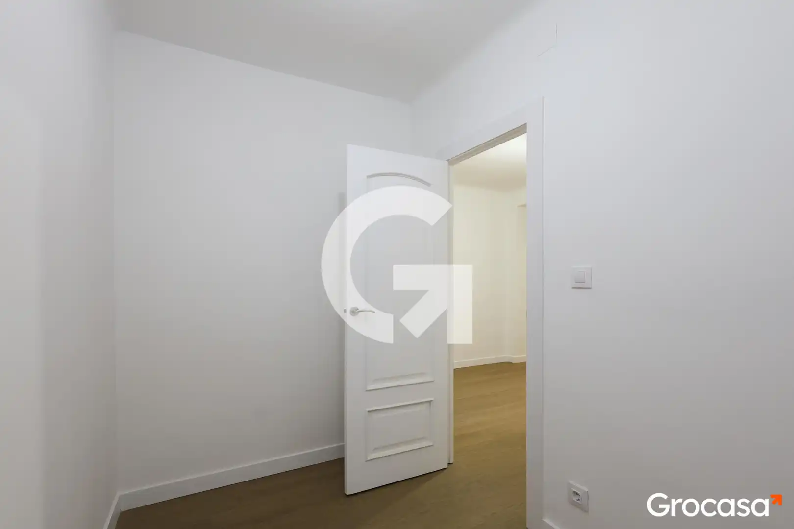 Habitación de Piso en venta en L'Hospitalet de Llobregat con Aire acondicionado, Calefacción y Horno
