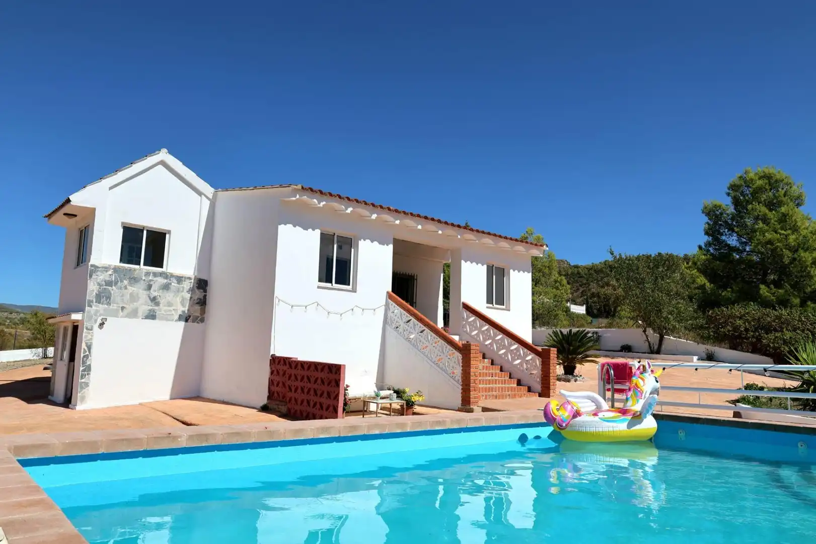 Villa mit Pool zum Verkauf in Urbanizaciones