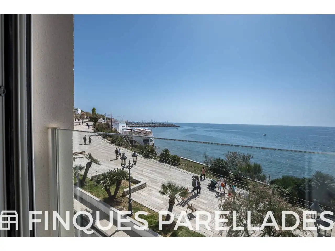 Parking of Attic for sale in Sitges  with Air Conditioner, Heating and Parquet flooring