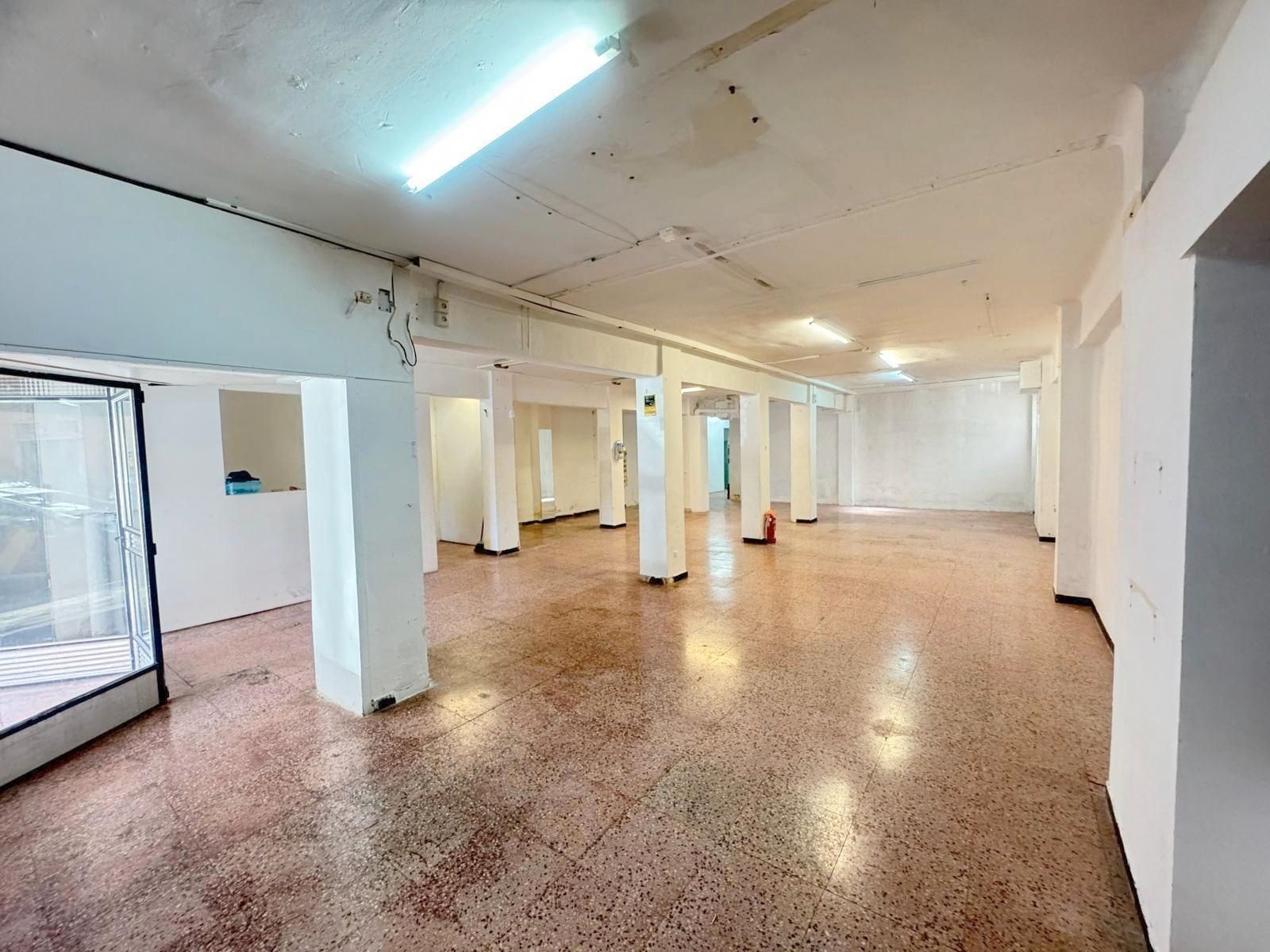Premises for sale in  Palma de Mallorca  with Alarm
