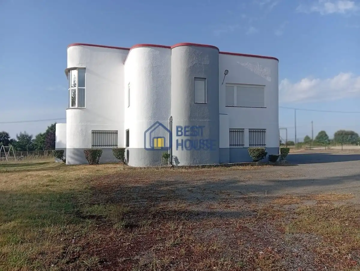 Exterior view of Houses for sale in Garrafe de Torío  with Heating, Parquet flooring and Terrace