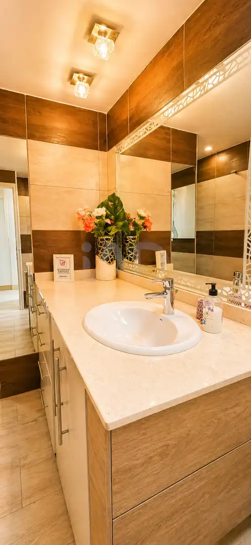 Baño de Piso en venta en Yaiza con Terraza