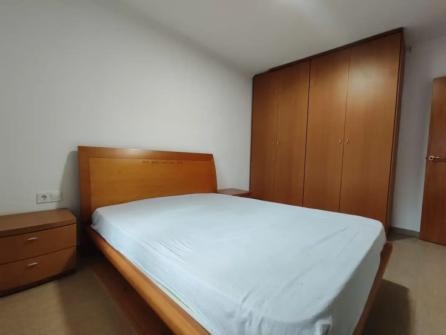 Schlafzimmer von Wohnung zum Verkauf in Montmeló mit Klimaanlage, Heizung und Balkon
