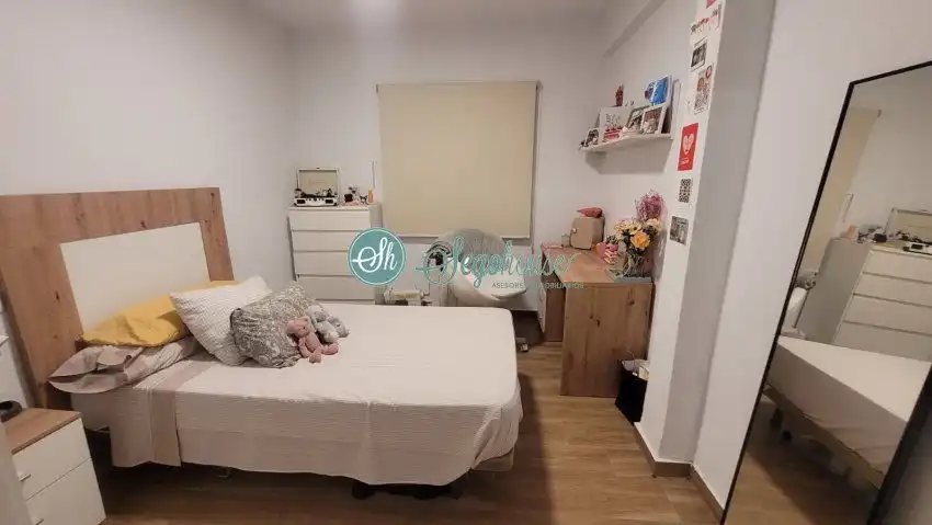 Habitación de Piso de alquiler en Segovia con Calefacción, Terraza y Amueblado