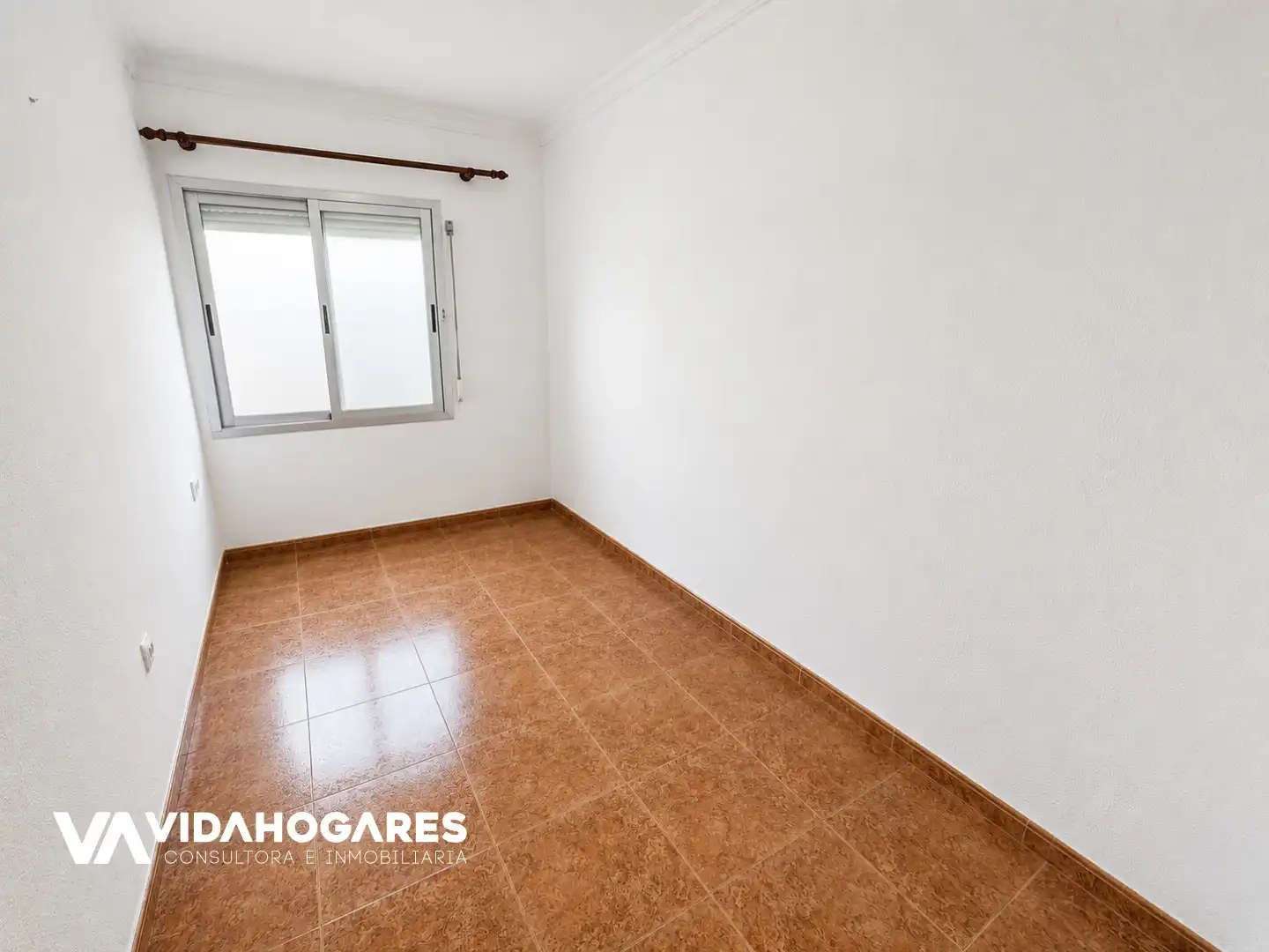 Bedroom of Flat for sale in Rota