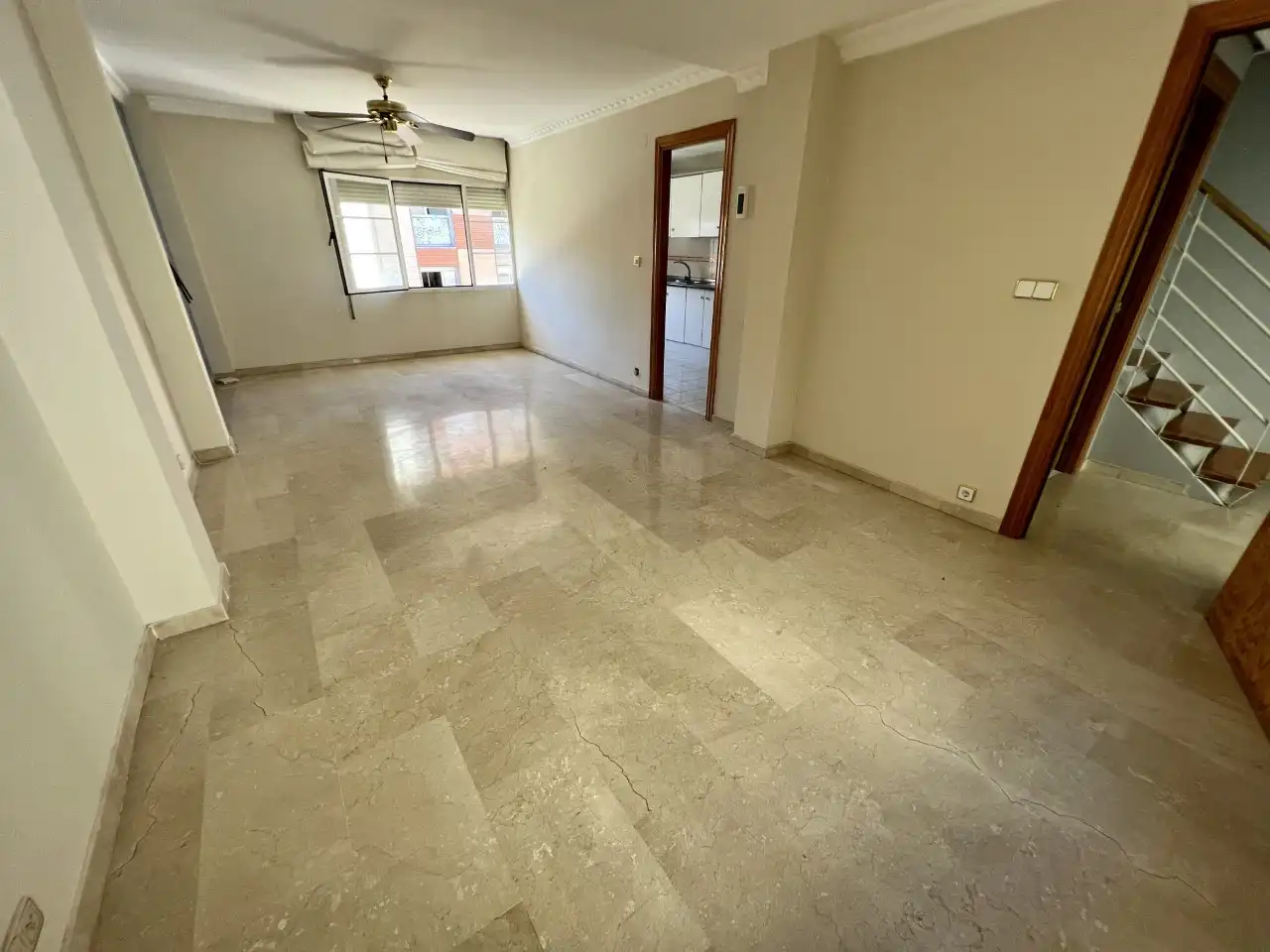 Living room of Duplexes for sale in  Zaragoza Capital  with Air Conditioner, Heating and Storage room