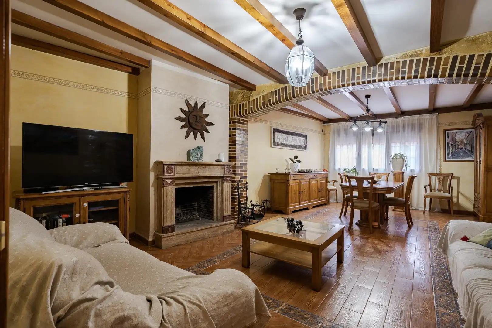Sala d'estar de Casa o xalet en venda en Camarma de Esteruelas amb Calefacció i Jardí privat