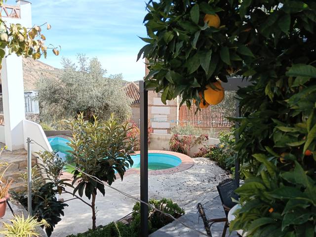 Casa-chalet en Alquiler en Plaza de la Almazara, 2 en Alpujarra de la Sierra