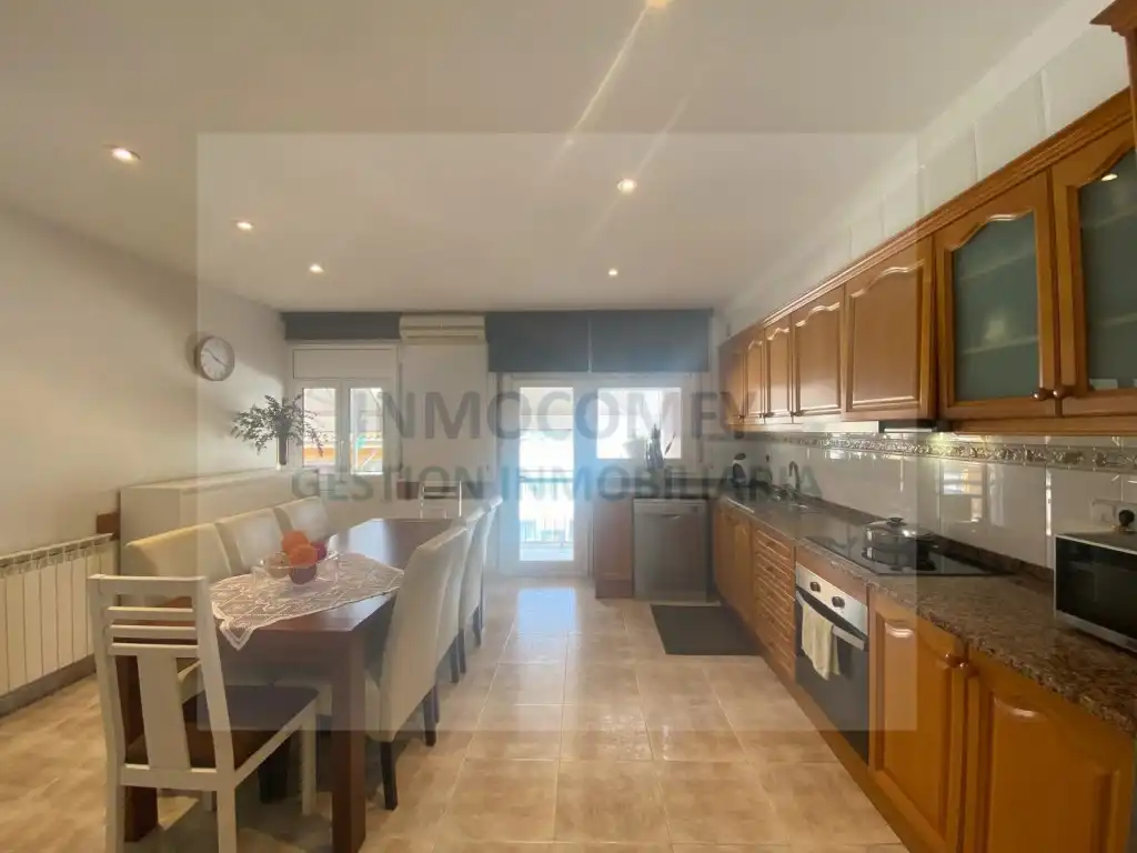 Piso en venta en Calle Penya Bisbalenca, imagen 3