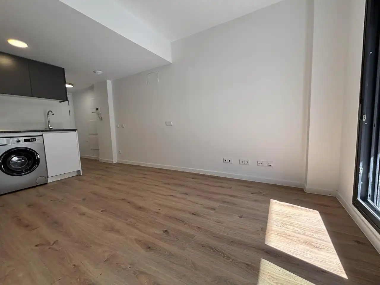 Living room of Study for rent in San Sebastián de los Reyes  with Air Conditioner, Heating and Terrace