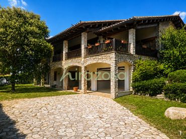 Casa amb balcó en venda a Aiguafreda