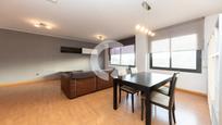 Living room of Flat for sale in Sant Boi de Llobregat  with Air Conditioner, Heating and Parquet flooring