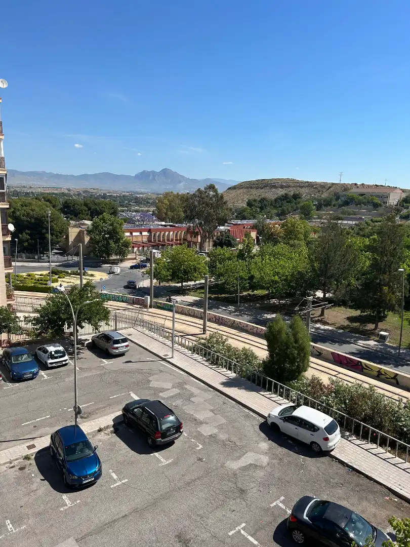 Piso en venta en Plaza de la Cruz, Virgen del Remedio - Parque Lo Morant