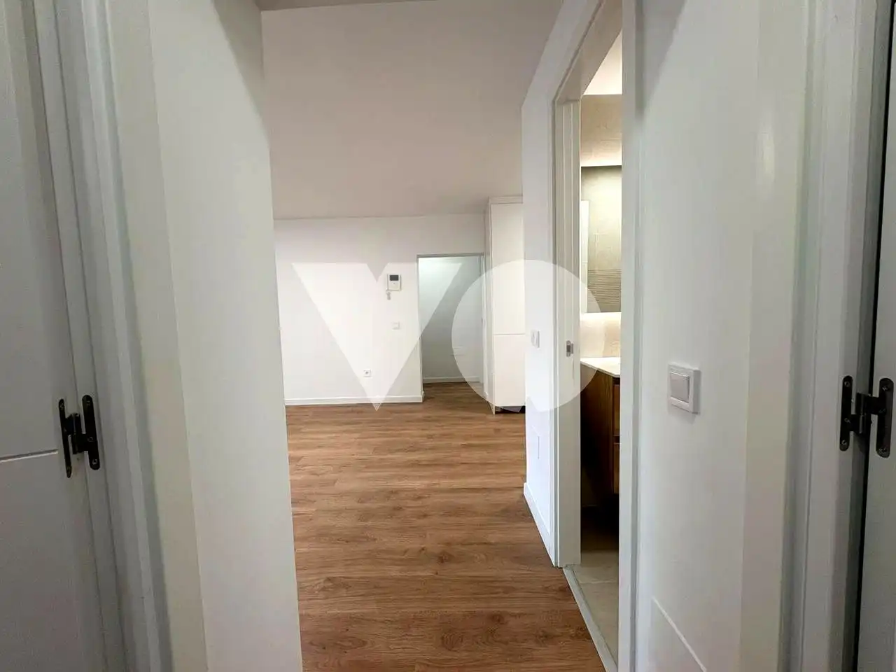 Ground floor for sale in Ciudad Lineal