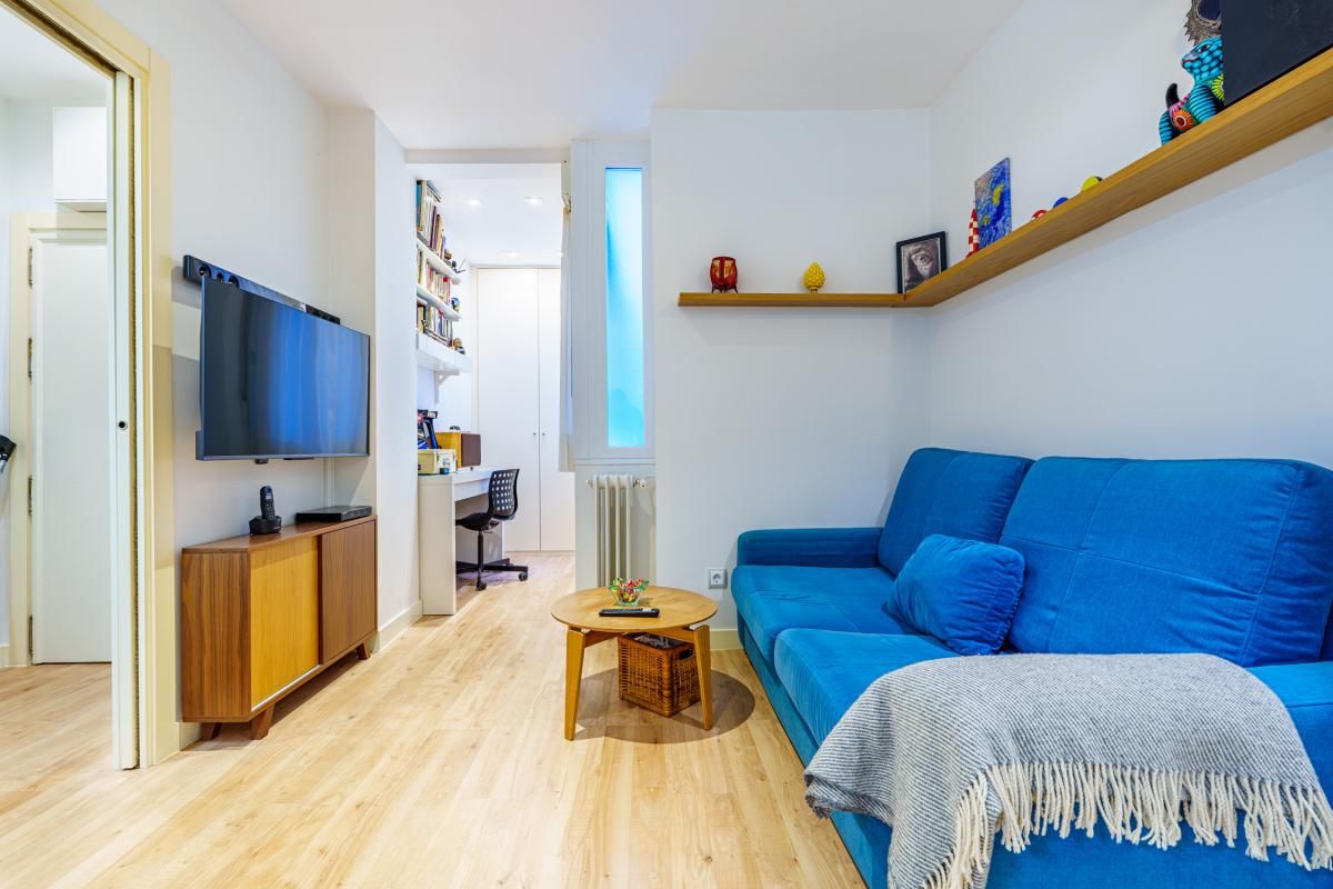 Planta baixa en venda a C. de Aguilar de Campóo, 17, Valdezarza