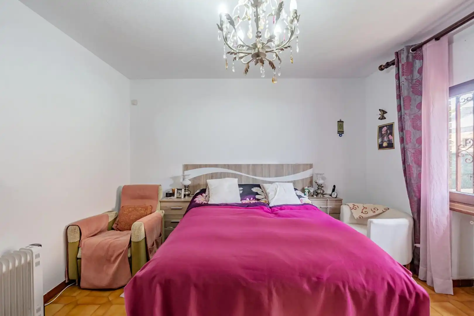 Bedroom of Houses for sale in Madrid  with Heating, Private garden and Terrace