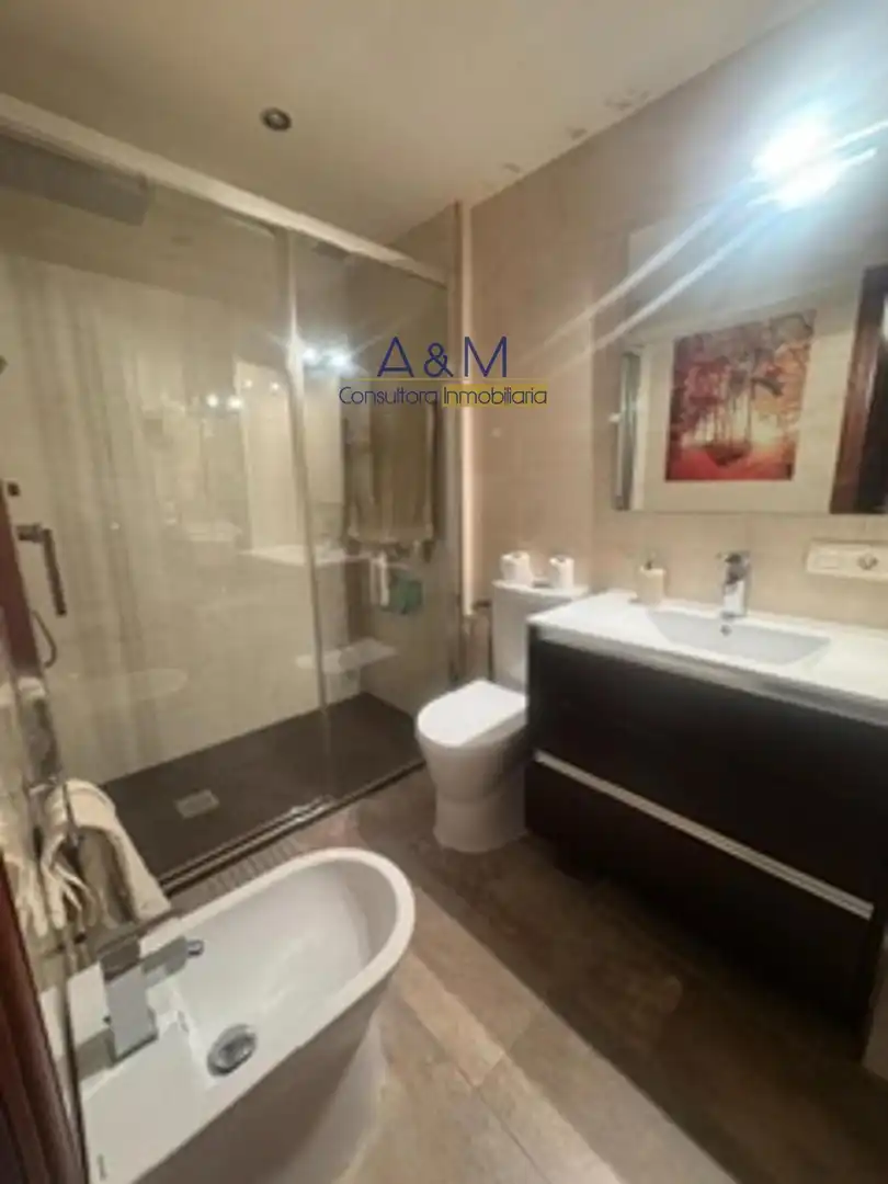 Bathroom of Detached homes for sale in Cistérniga  with Heating, Private garden and Terrace