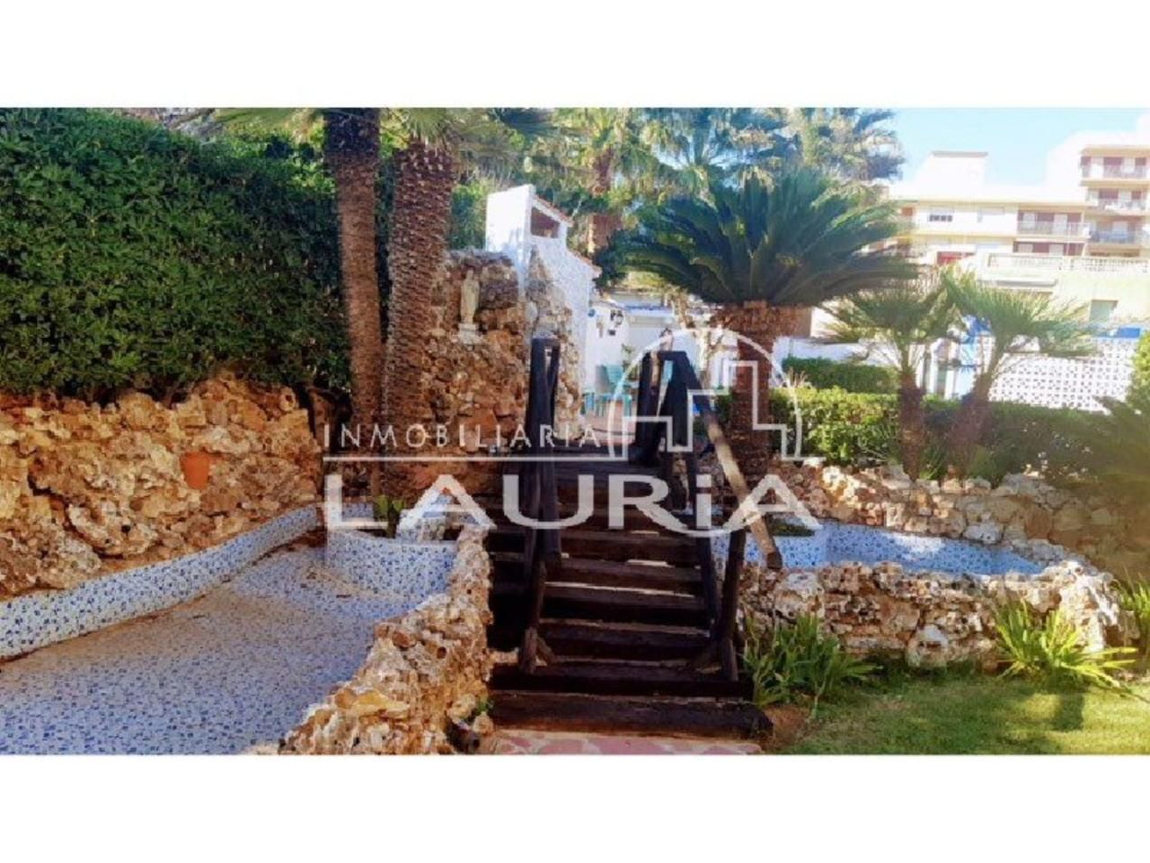 Exterior view of House or chalet for sale in  Valencia Capital  with Air Conditioner, Heating and Private garden
