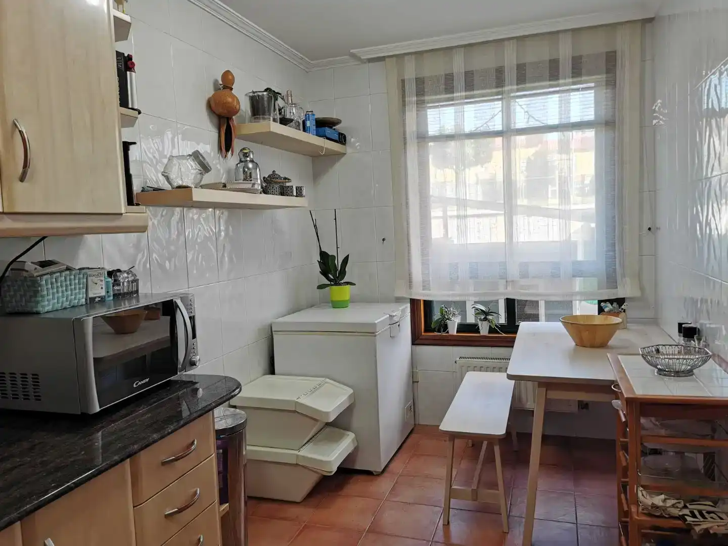 Cuina de Casa o xalet en venda en Oroso amb Jardí privat, Parquet i Forn