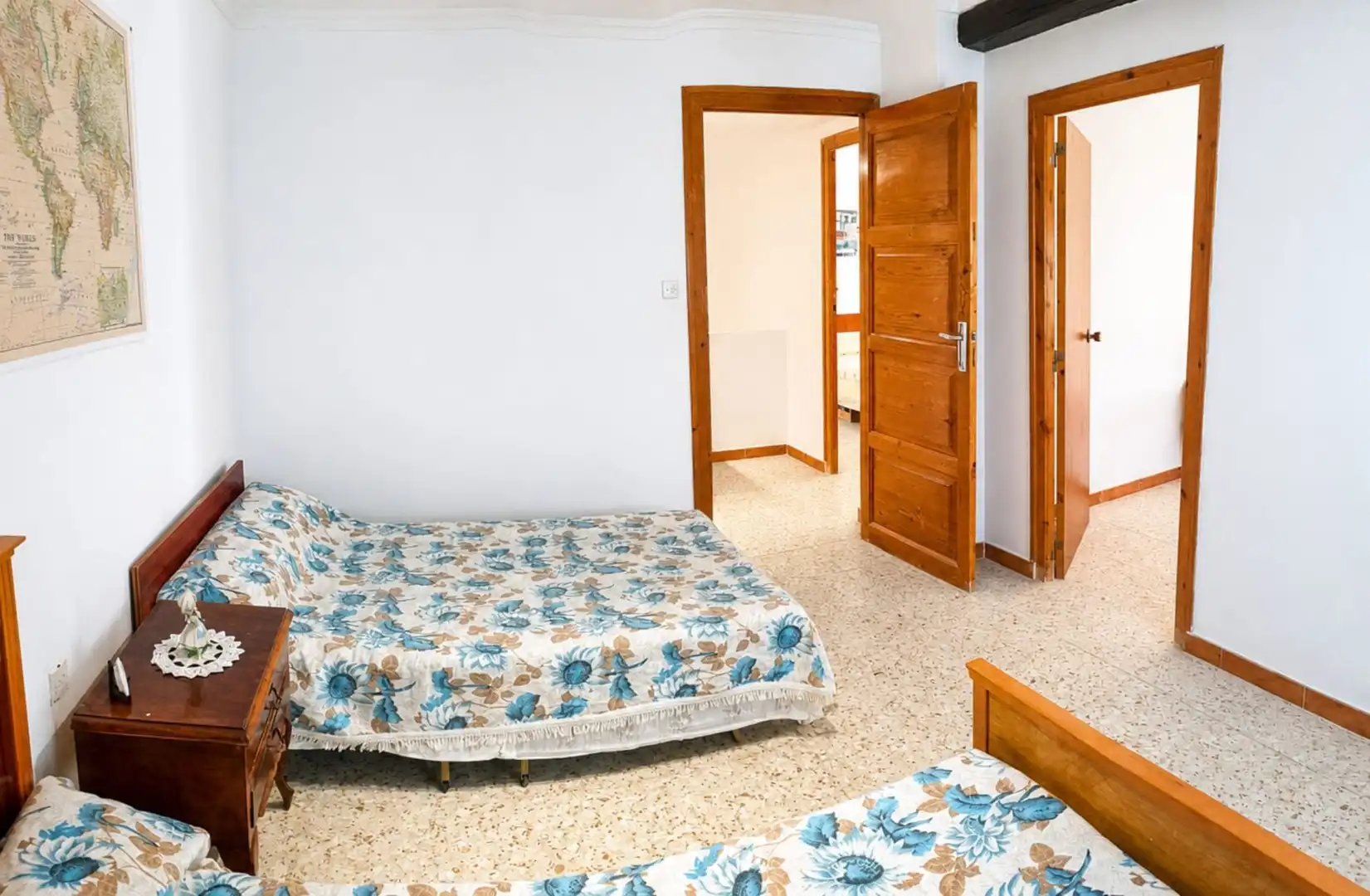 Schlafzimmer von Country house zum Verkauf in Montón mit Abstellraum
