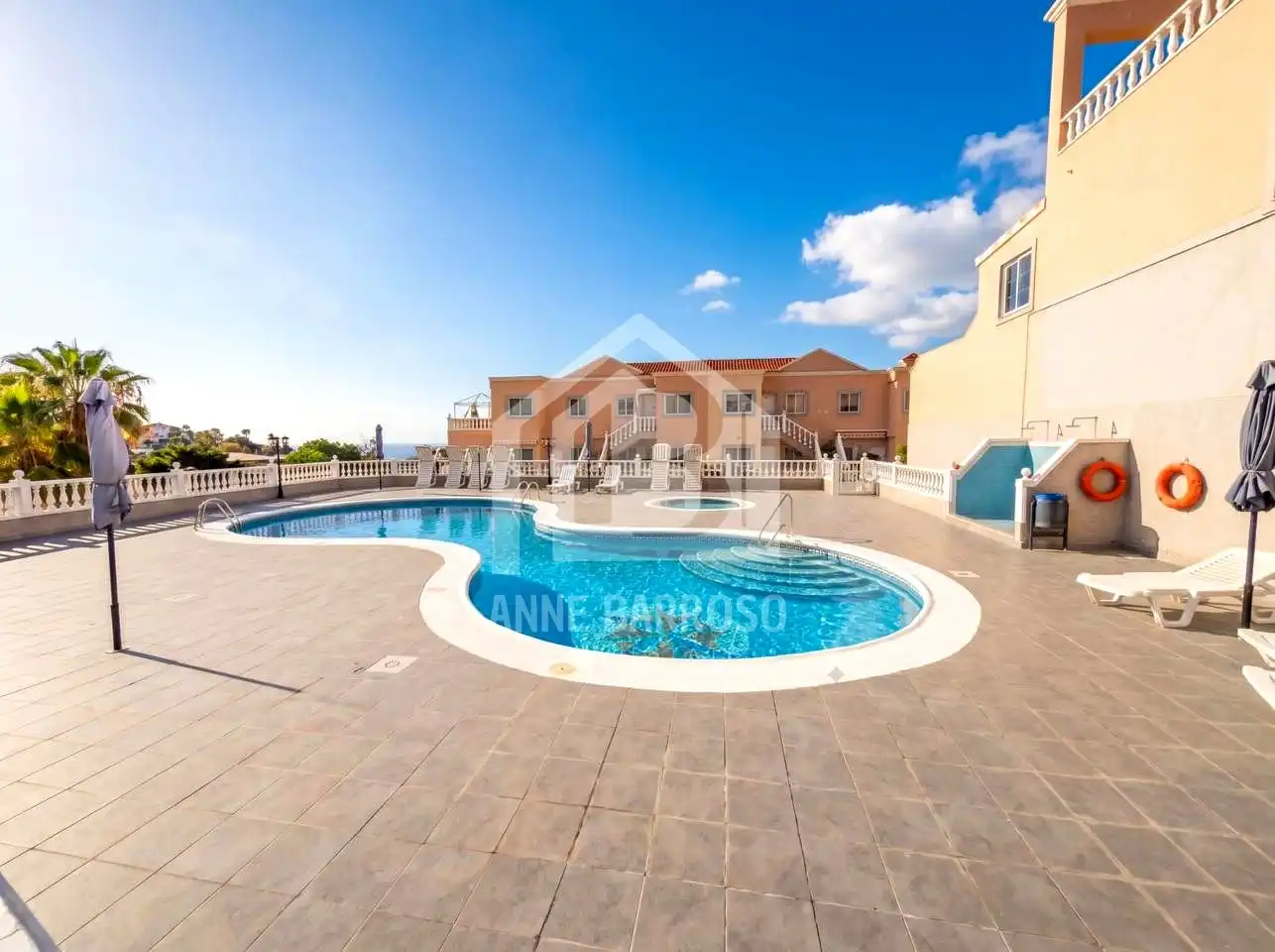 Piscina de Piso de alquiler en Arona