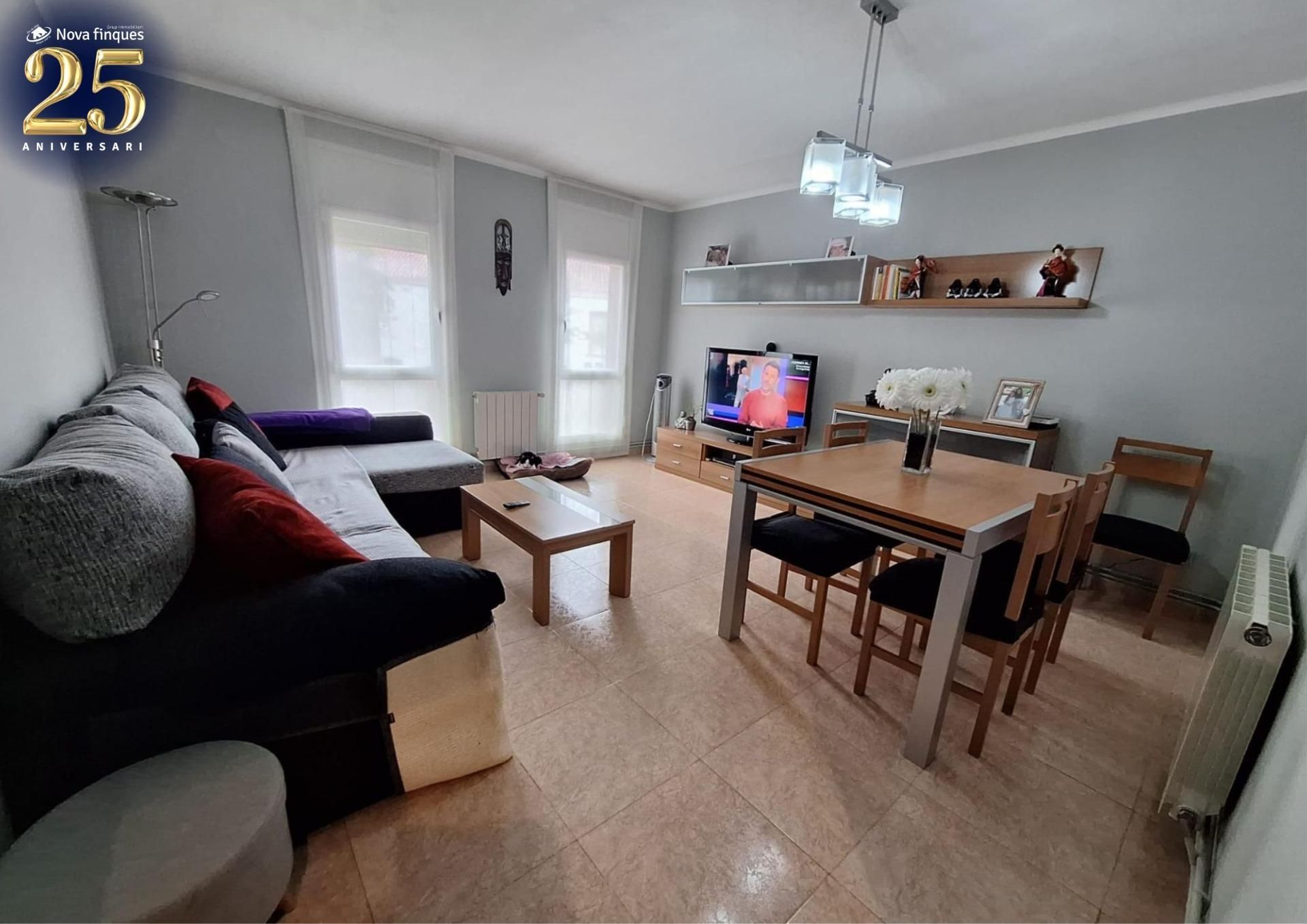 Living room of Flat for sale in Castellar del Vallès  with Air Conditioner, Heating and Private garden