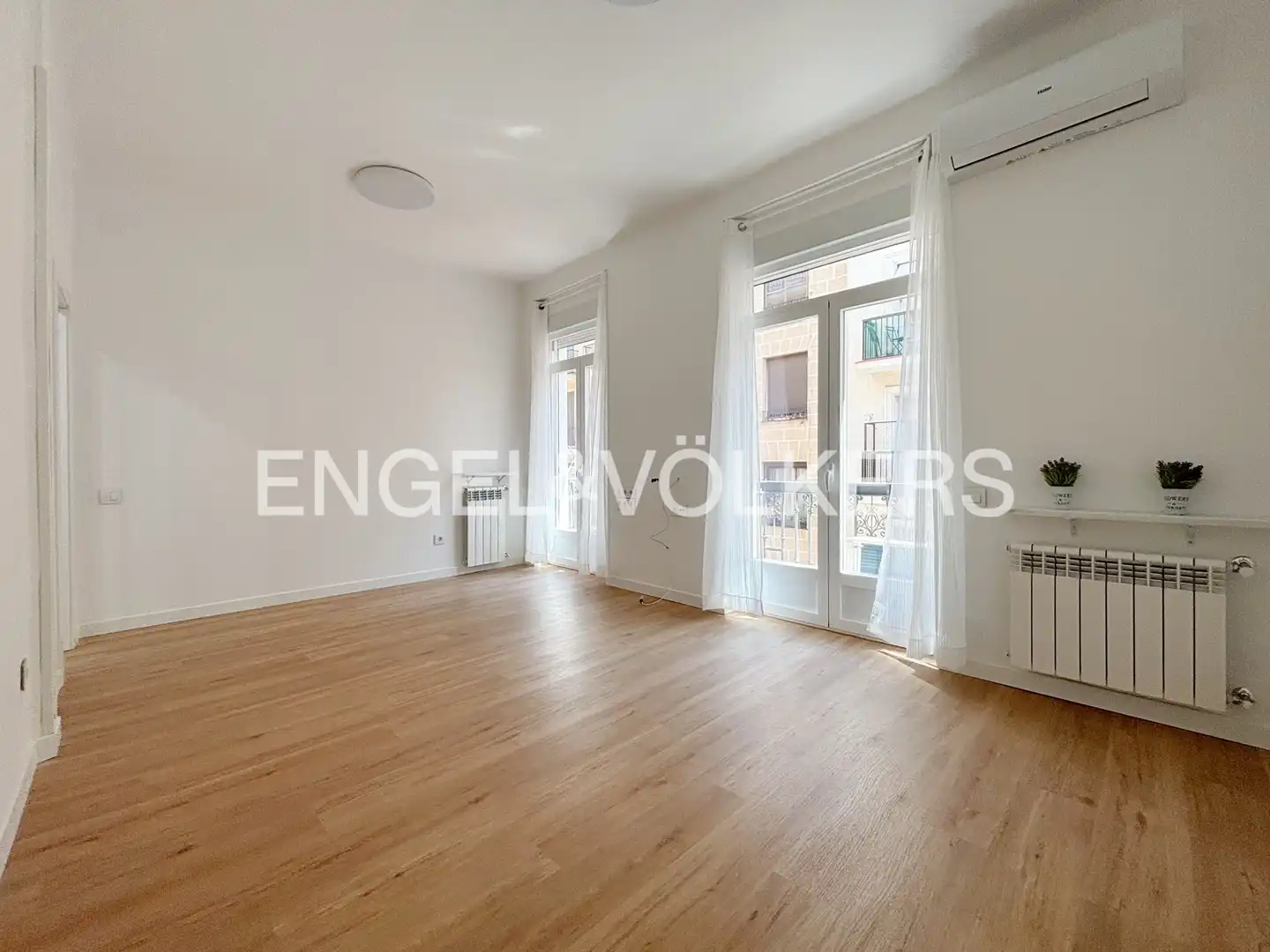 Sala de estar de Piso de alquiler en Madrid con Aire acondicionado, Calefacción y Balcón