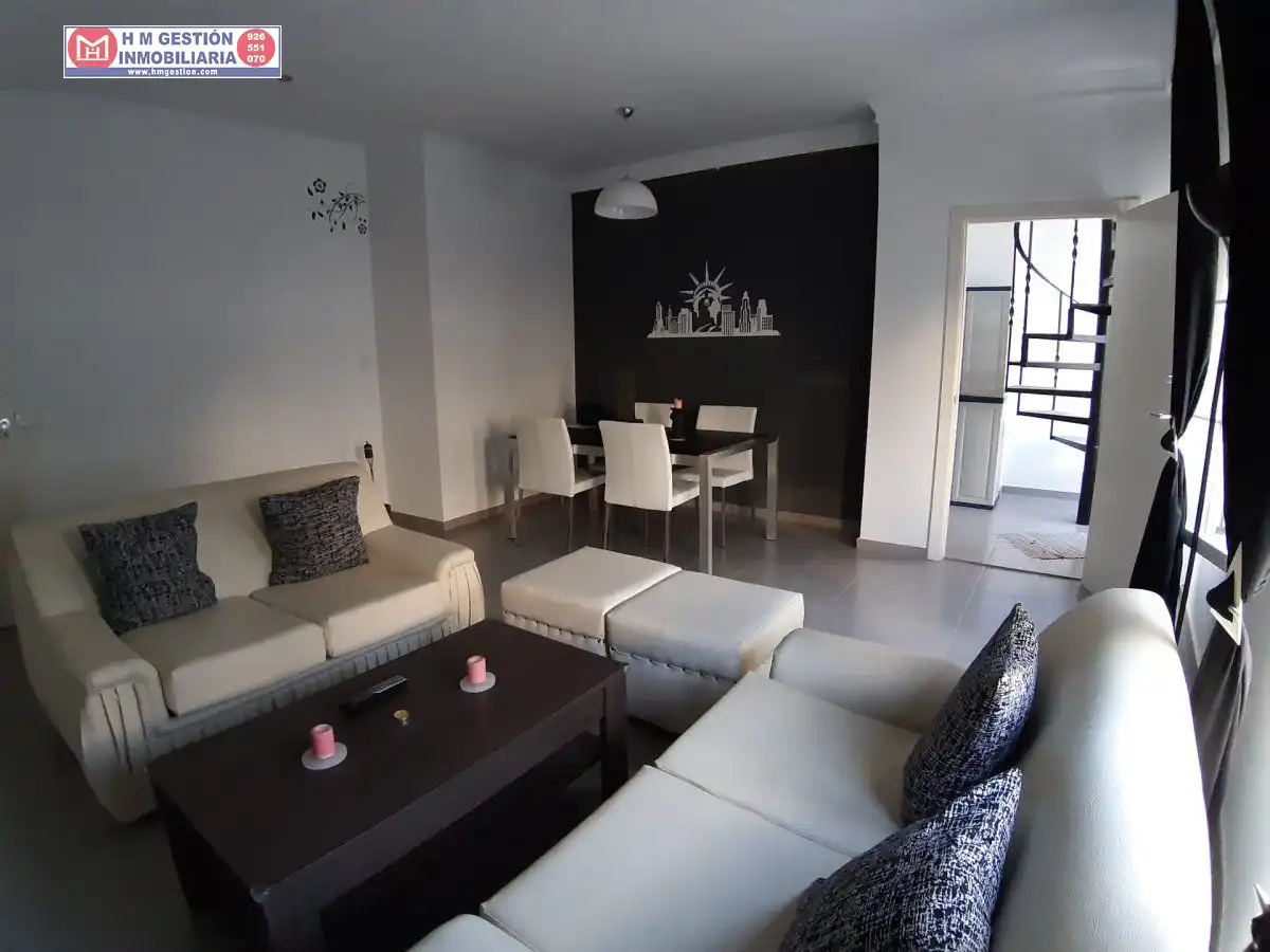 Casa amb terrassa en venda a Herencia, imagen 4