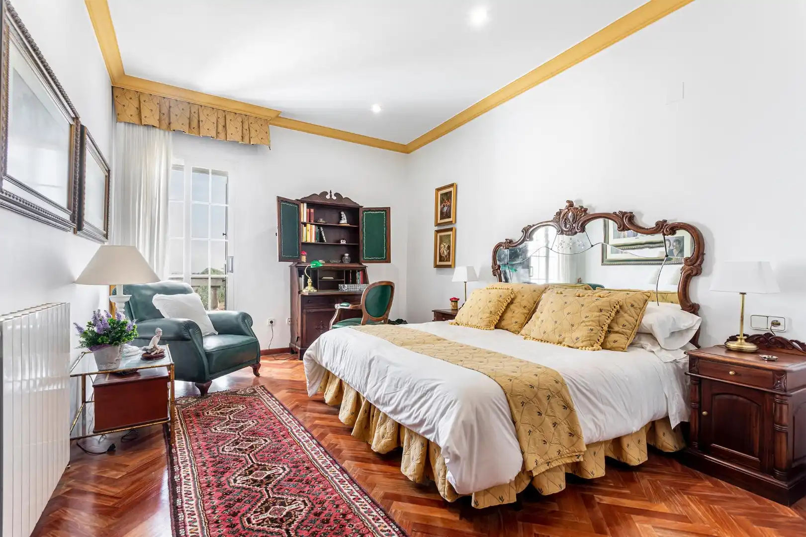 Bedroom of Houses for sale in Chiva  with Air Conditioner, Private garden and Terrace