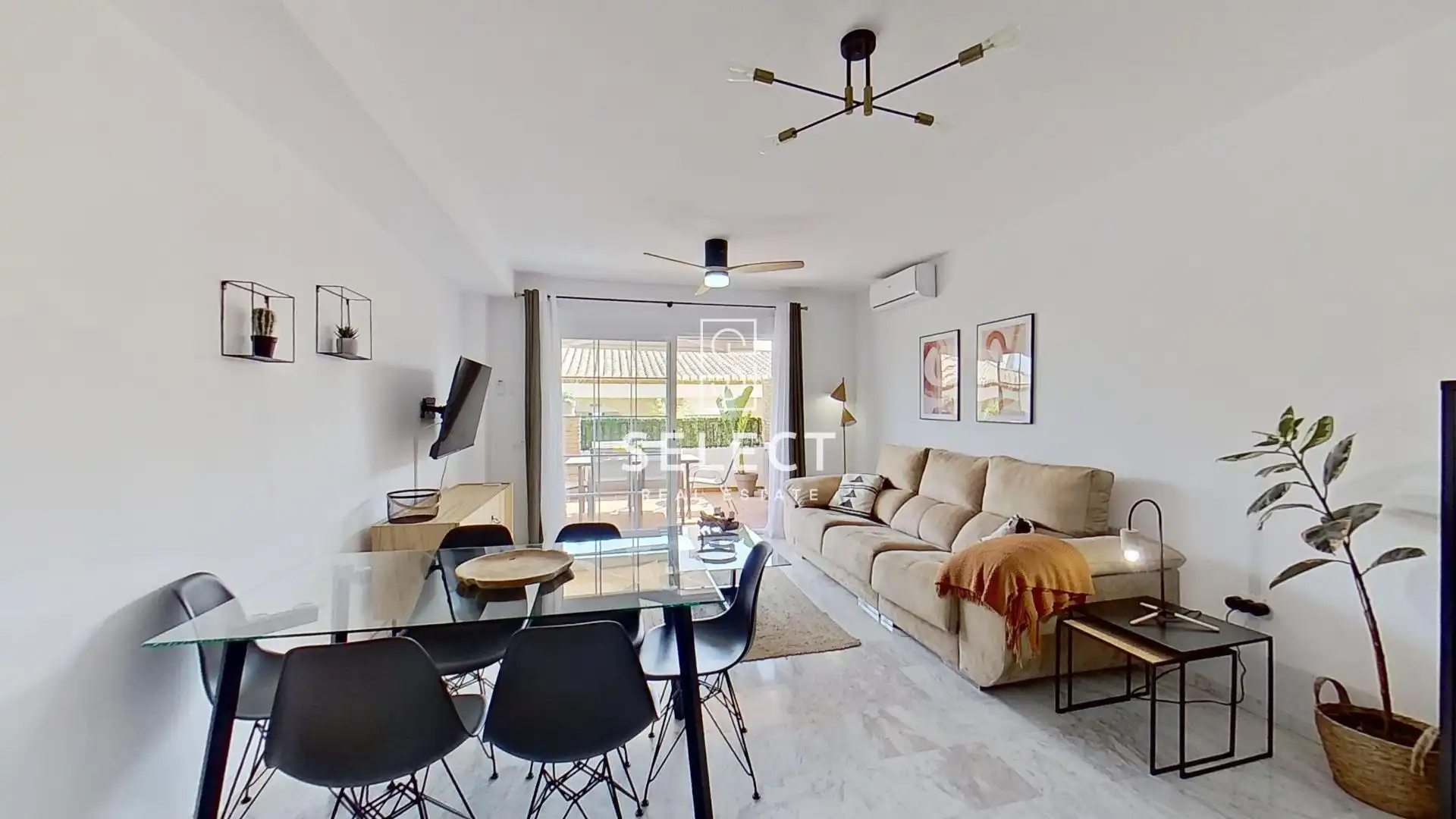 Sala de estar de Apartamento en venta en Almuñécar con Aire acondicionado, Calefacción y Jardín privado