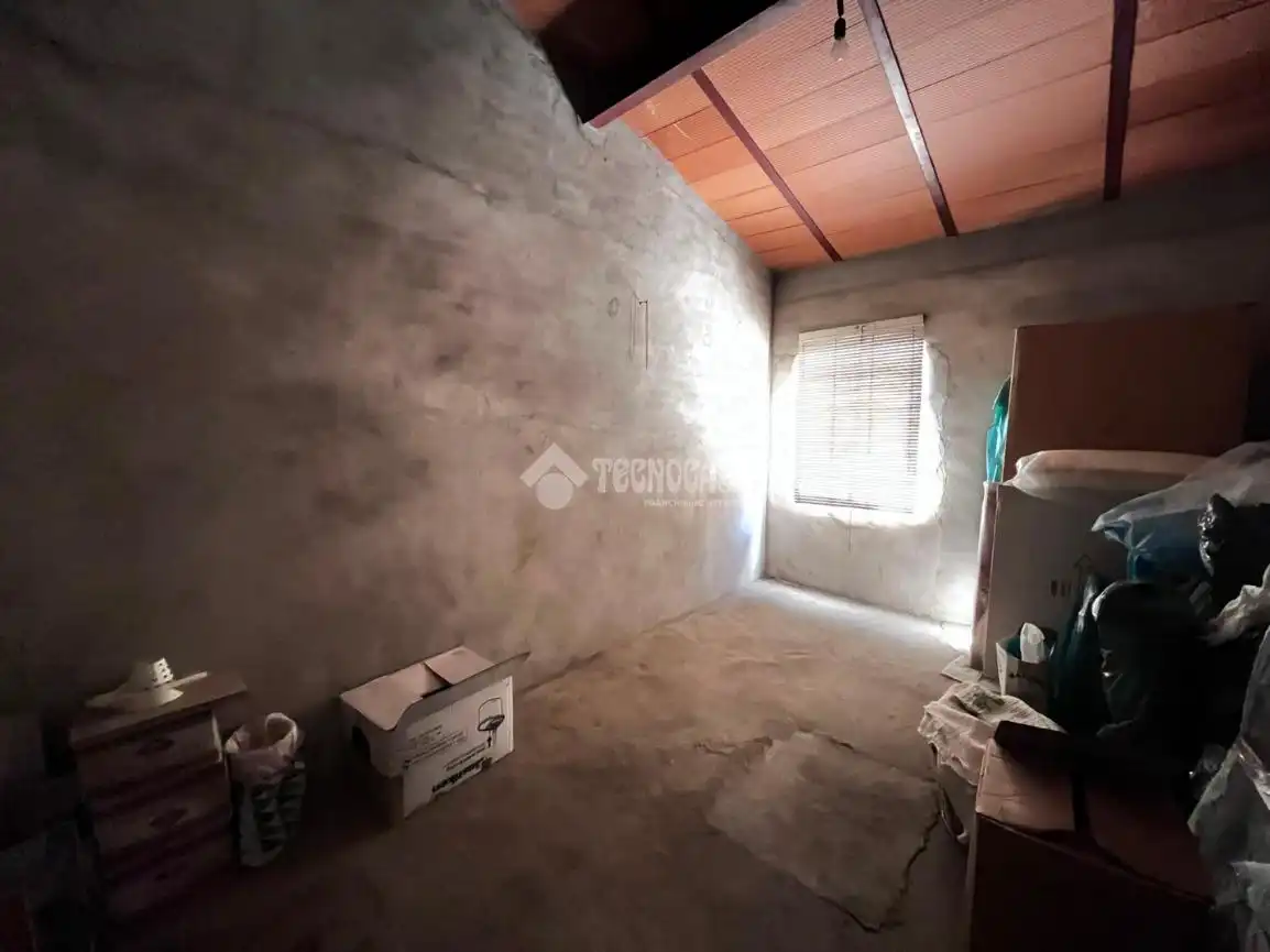 Casa adosada en venda en Navalcán amb Balcó