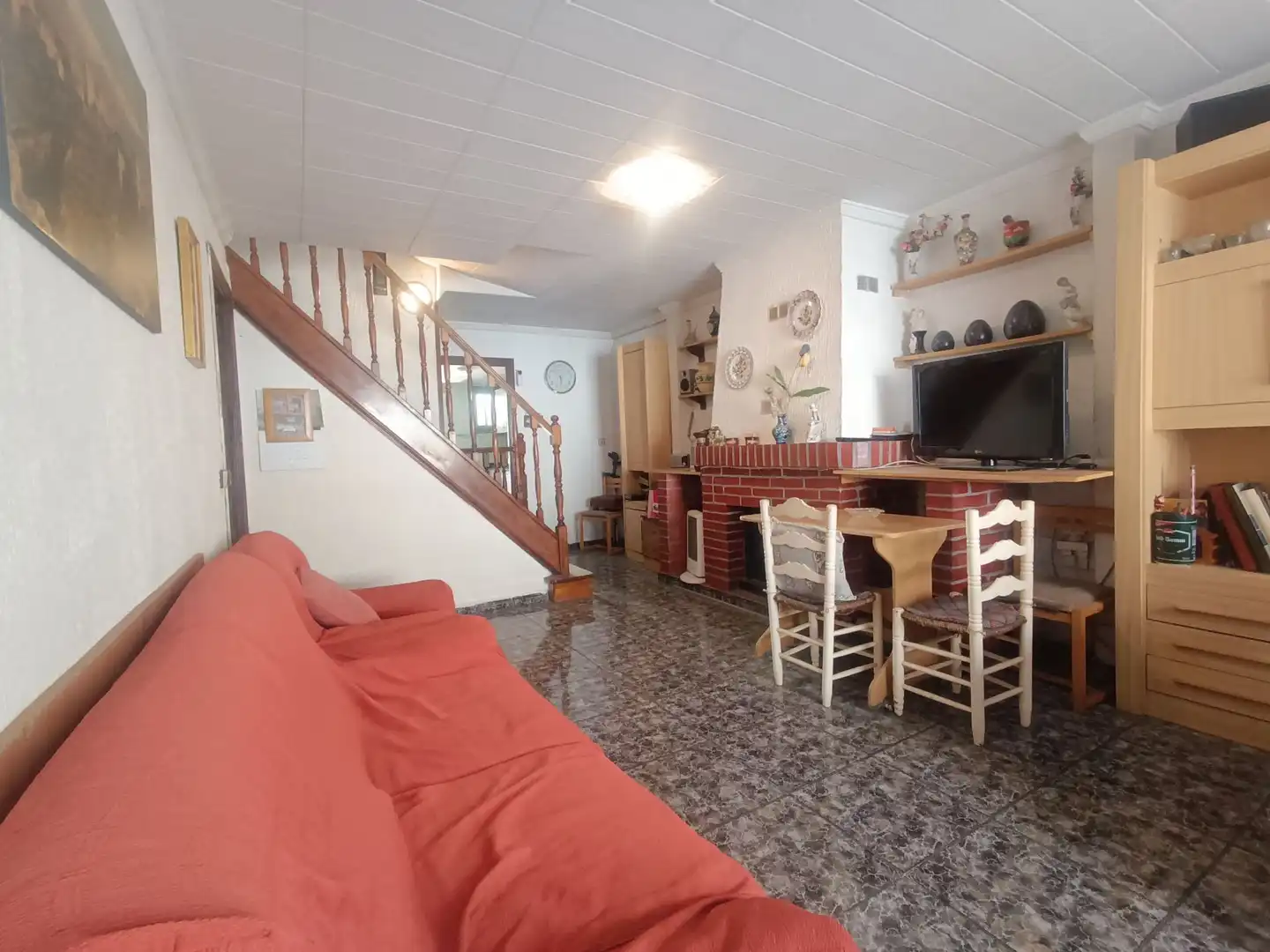 Haus zum Verkauf in Badalona mit Terrasse und Abstellraum