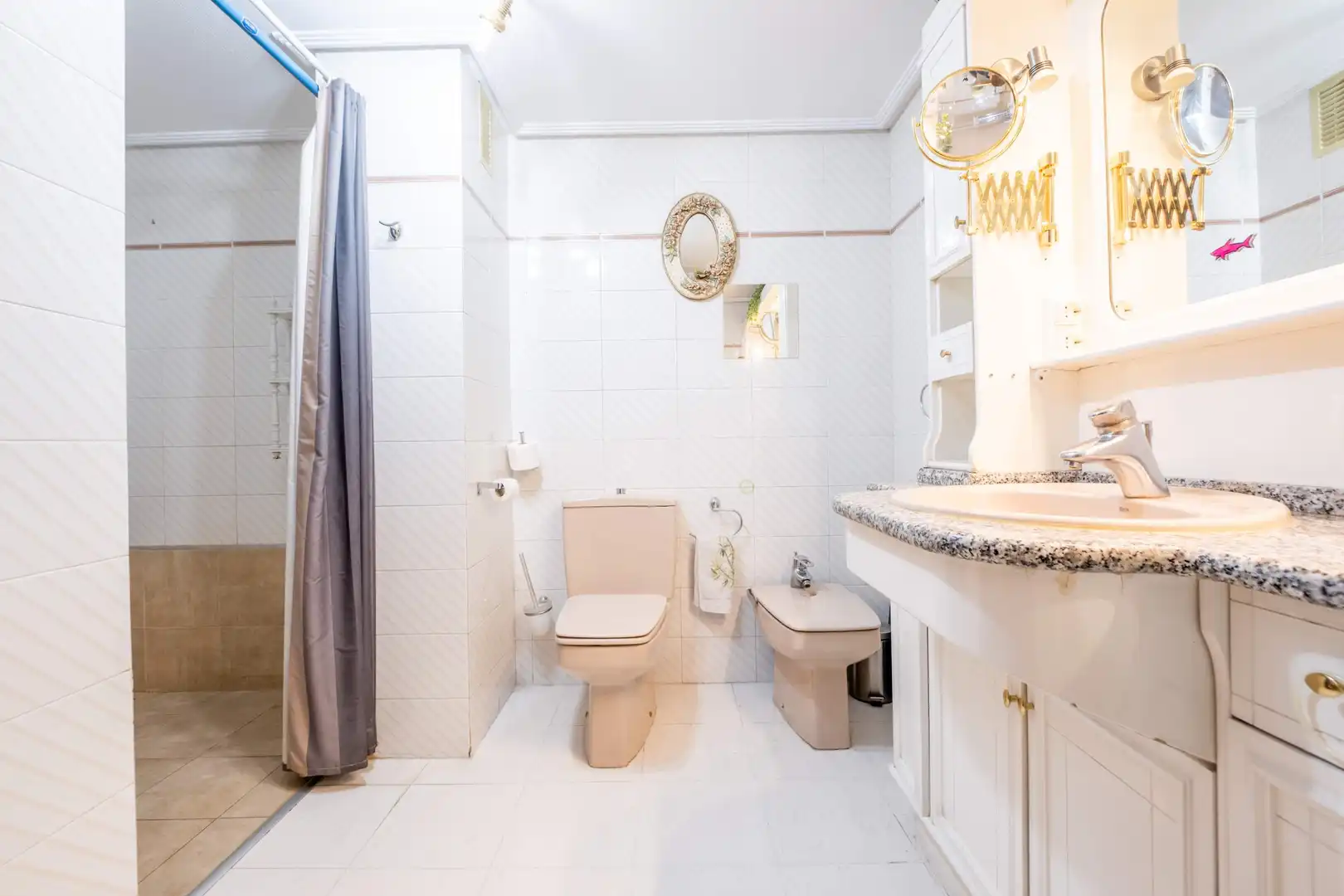 Badezimmer von Wohnung zum Verkauf in Zaragoza mit Klimaanlage, Heizung und Parkett