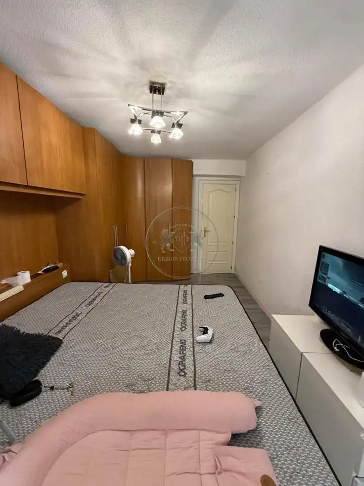 Habitación de Planta baja en venta en Madrid con Terraza