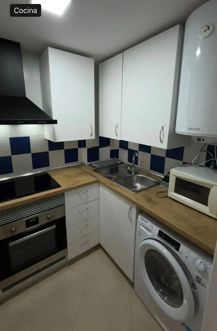 Cocina de Piso de alquiler en Benalmádena con Aire acondicionado, Trastero y Amueblado