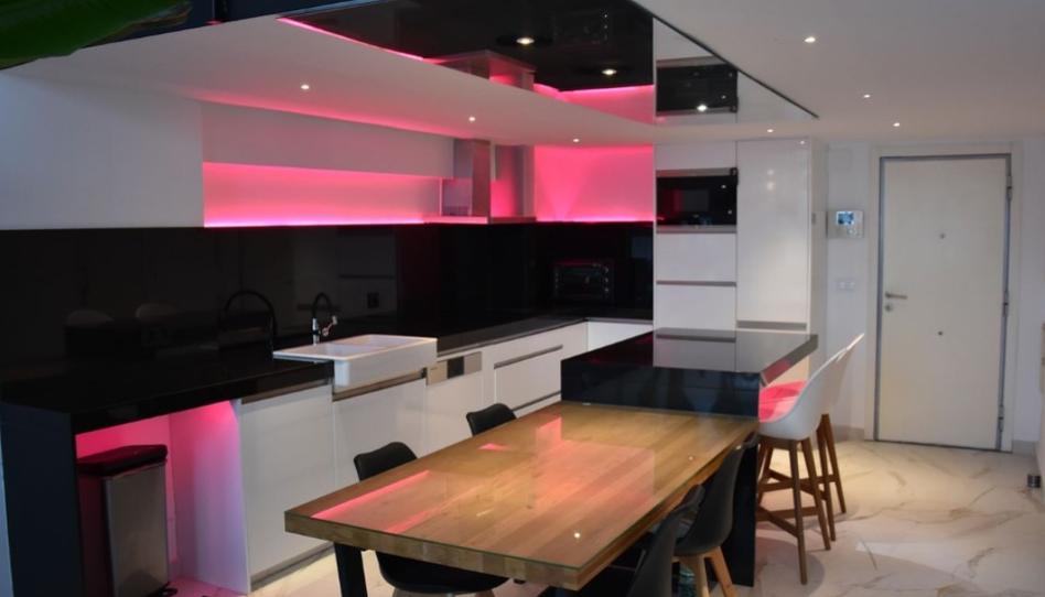 Photo 1 of Flat to rent in Calle Cruz Roja, Barrio de la Luz, Valencia