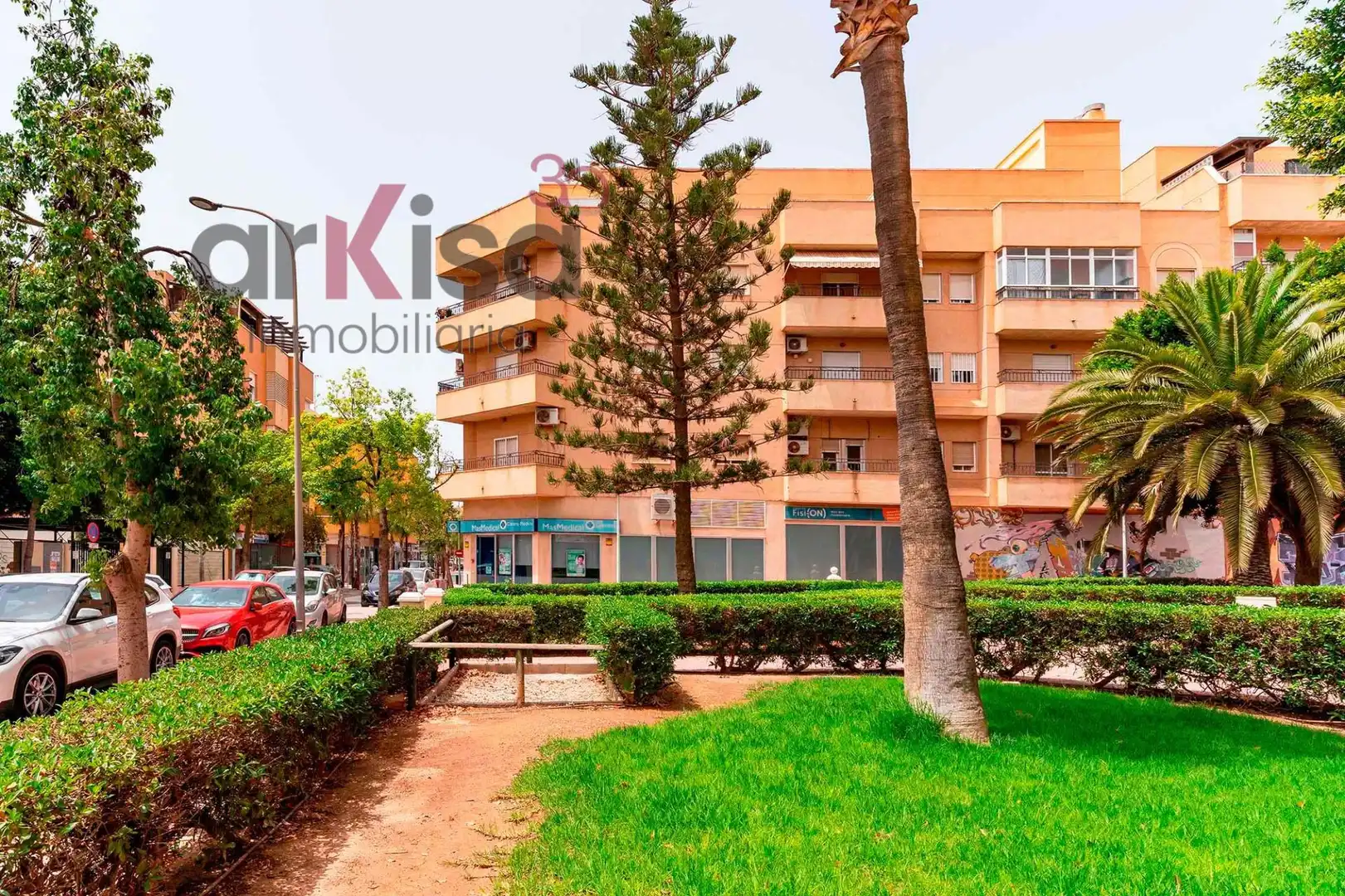 Vista exterior de Àtic en venda en El Ejido amb Aire condicionat, Terrassa i Moblat