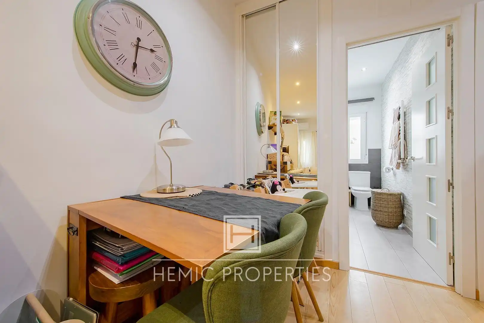 Habitación de Apartamento en venta en Madrid con Aire acondicionado, Calefacción y Parquet