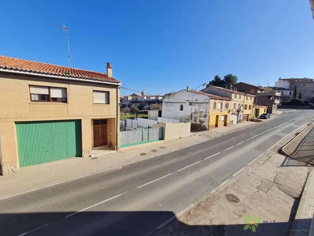 Vista exterior de Piso en venta en Cintruénigo con Calefacción, Trastero y Balcón