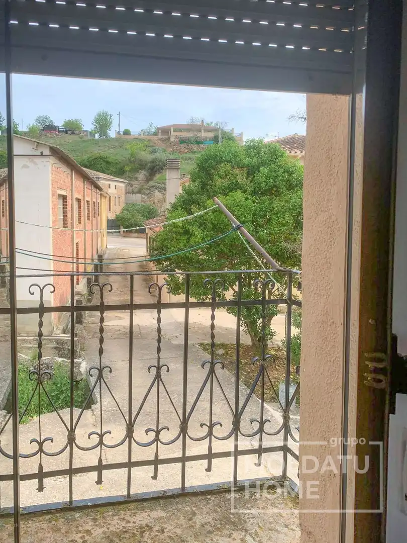 Terrassa de Casa o xalet en venda en Desojo amb Calefacció i Traster