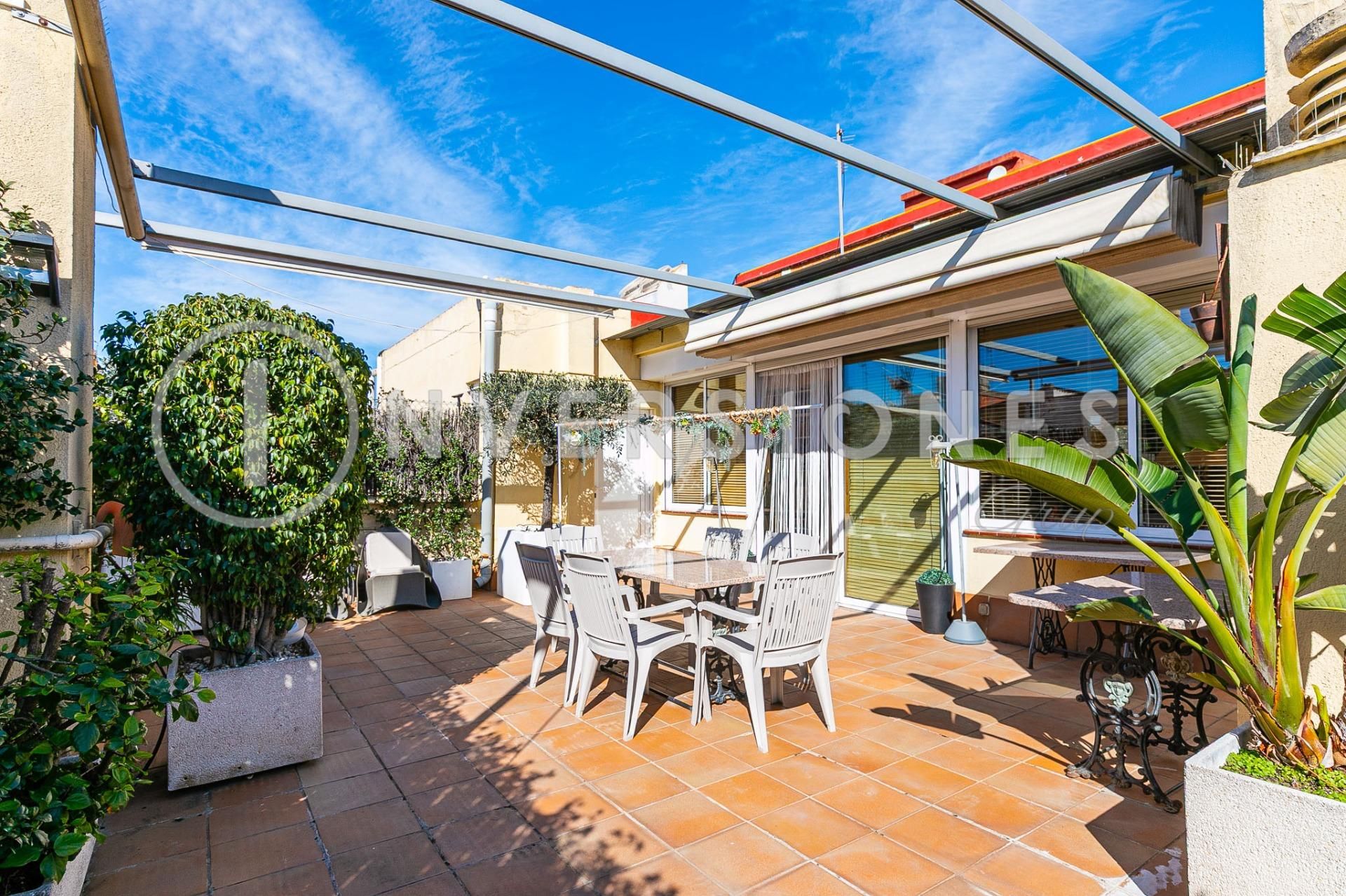 Àtic en venda a  VALENCIA, Sagrada Família, Eixample