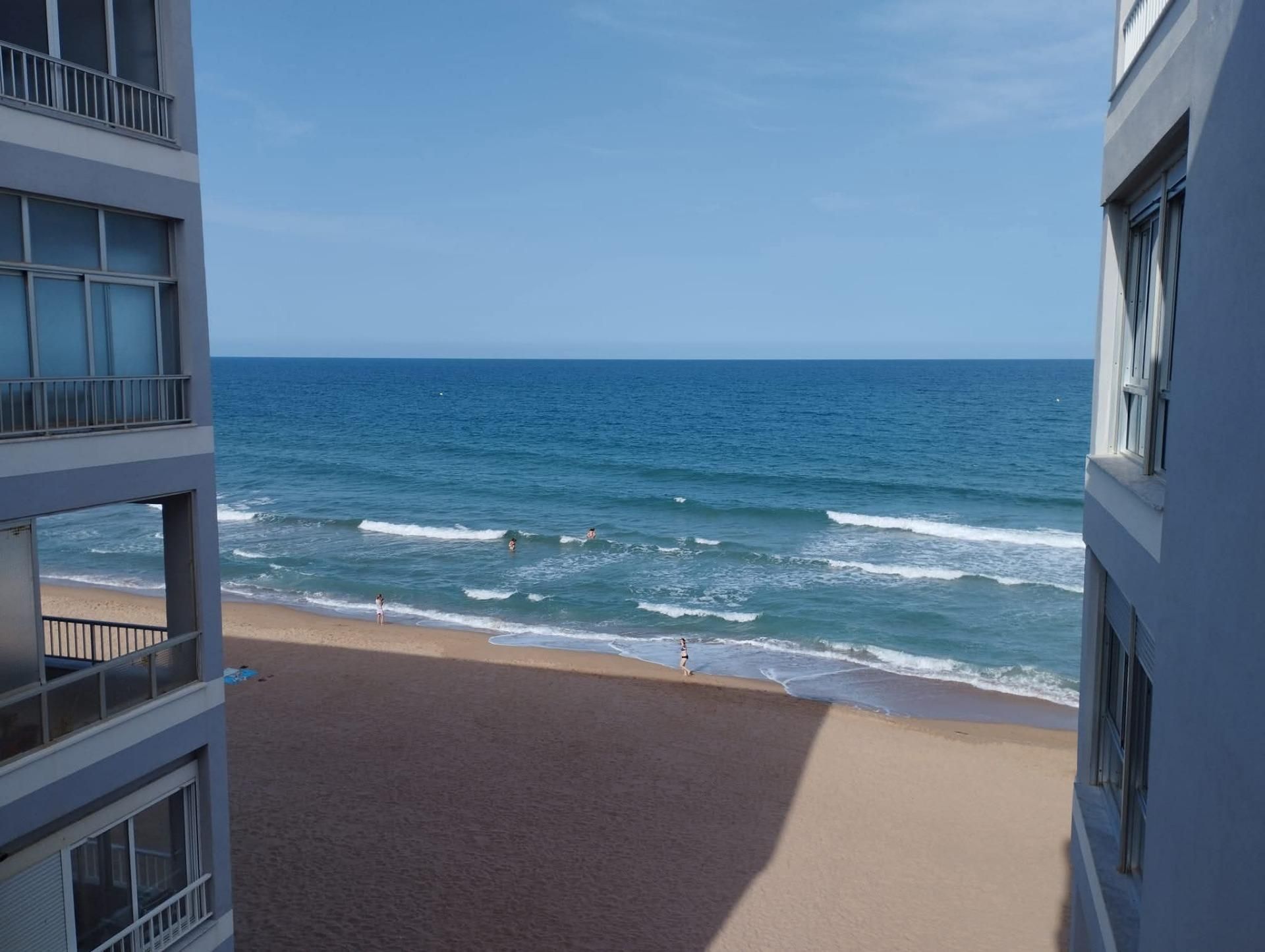 Vista exterior de Apartamento en venta en Tavernes de la Valldigna con Terraza