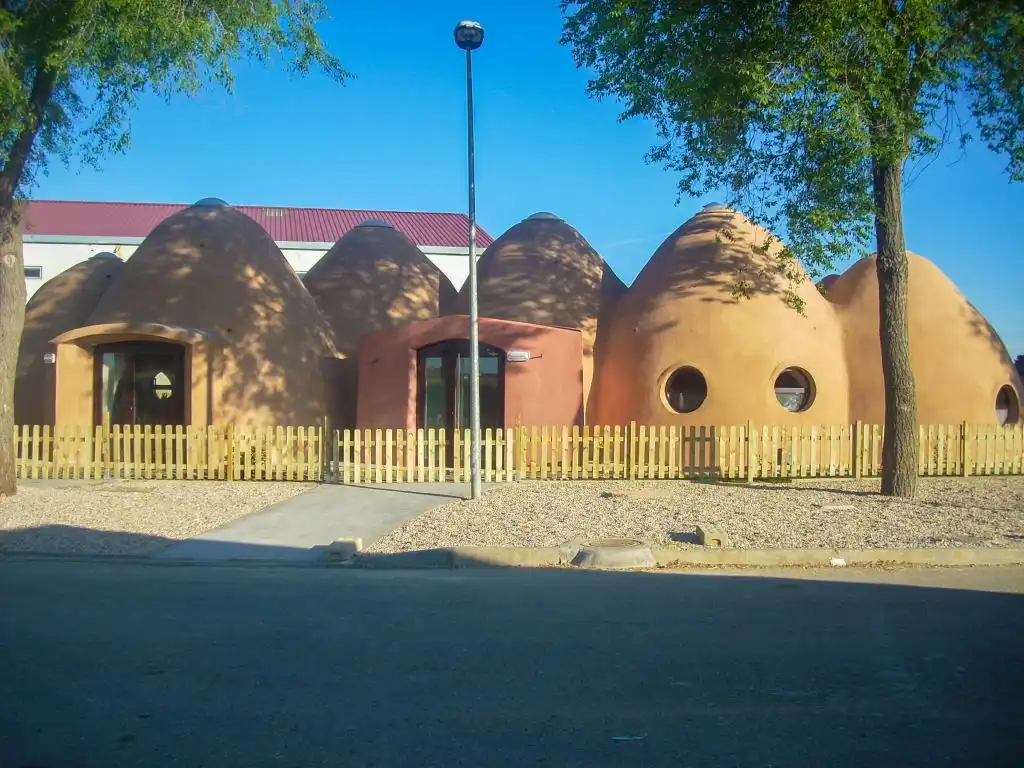 Vista exterior de Local en venta en San Cebrián de Campos con Aire acondicionado