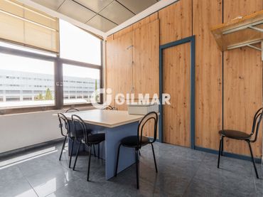 Nau industrial en venda a Fuencarral - El Pardo
