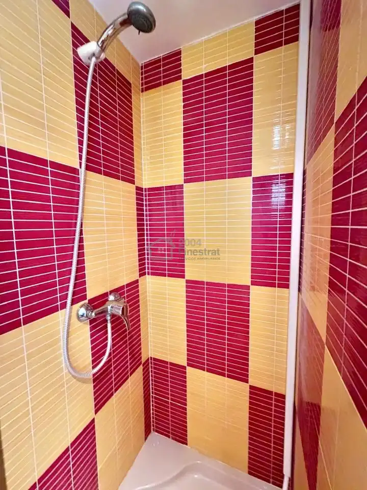 Bathroom of Study for rent in Playa Poniente