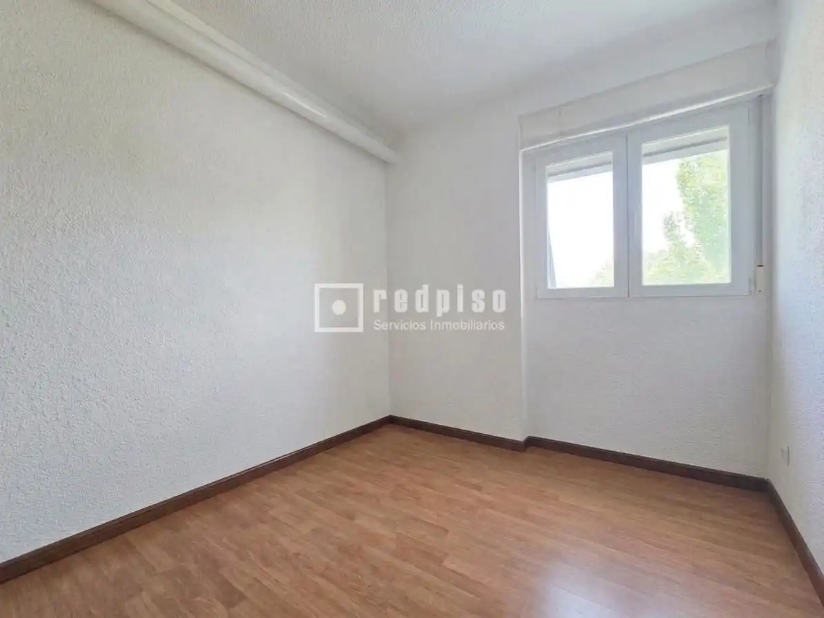 Dormitori de Àtic en venda en Guadarrama amb Calefacció, Jardí privat i Parquet