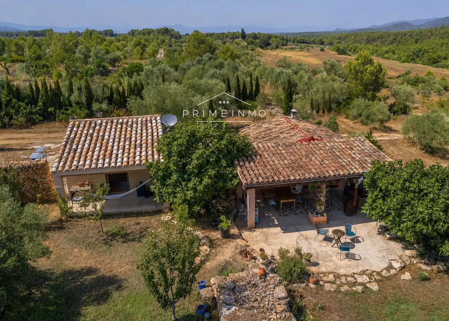 Vista exterior de Finca rústica en venda en El Perelló amb Terrassa, Traster i Piscina
