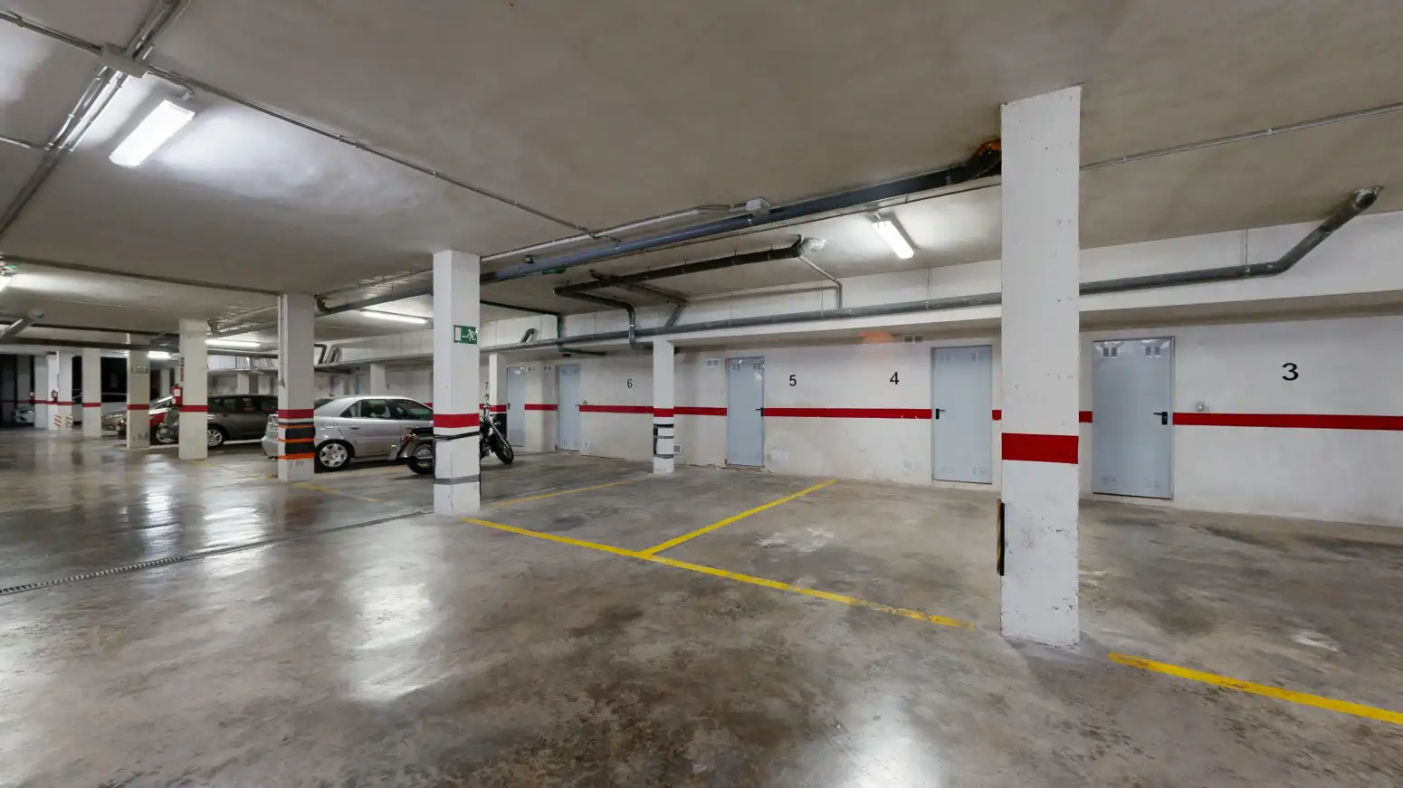 Parkplatz von Wohnung zum Verkauf in Cartagena mit Privatgarten, Terrasse und Abstellraum